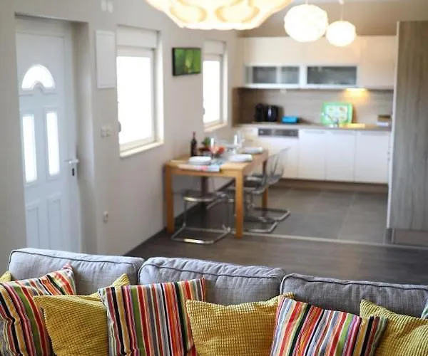 Luxury Rougemarin Apartament Pakoštane