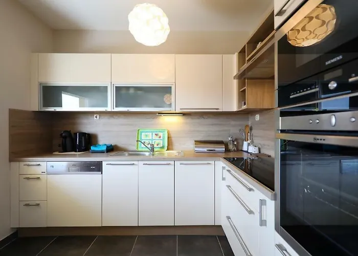 Apartament Luxury Rougemarin