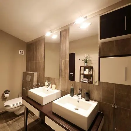 Luxury Rougemarin Apartment Pakostane