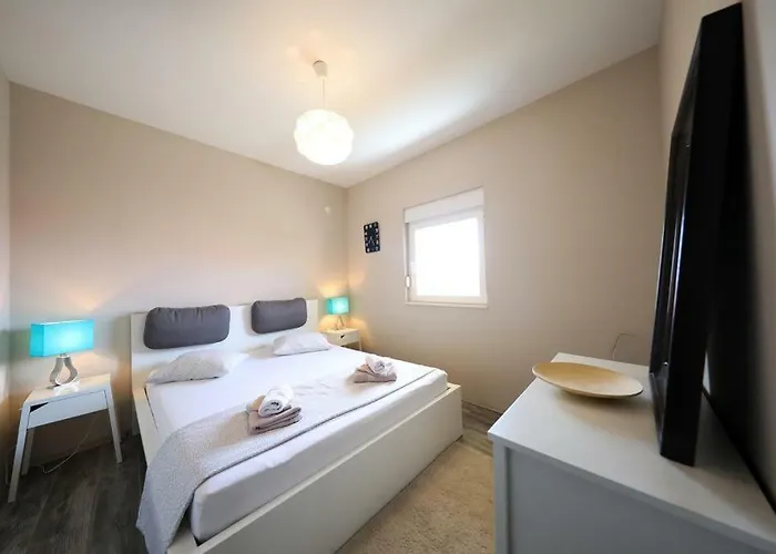 Luxury Rougemarin Апартаменты *